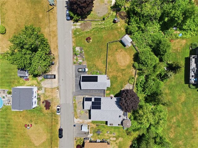 201 Randolph Avenue, Tiverton, RI 02878