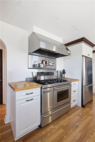 201 Randolph Avenue, Tiverton, RI 02878