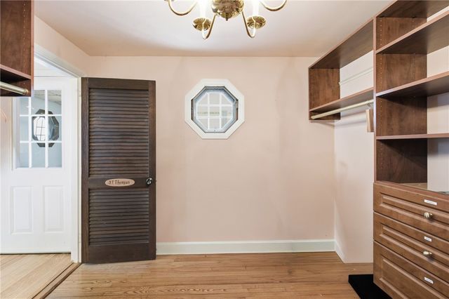 201 Randolph Avenue, Tiverton, RI 02878