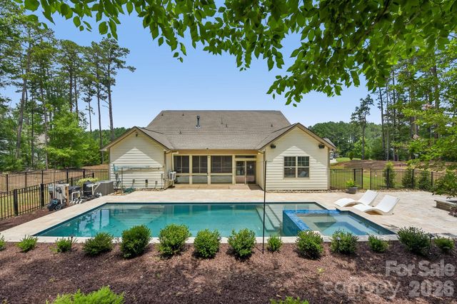 410 Kensington Park Way, Waxhaw, NC 28173
