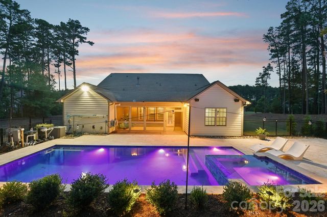 410 Kensington Park Way, Waxhaw, NC 28173
