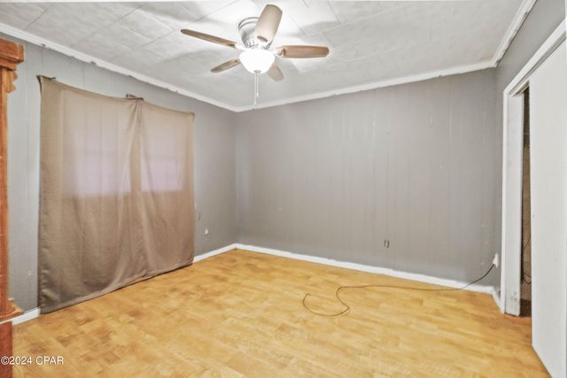 893 8th Street, Chipley, FL 32428