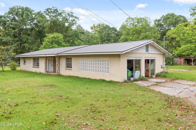 893 8th Street, Chipley, FL 32428