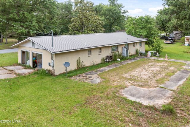 893 8th Street, Chipley, FL 32428