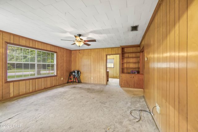 893 8th Street, Chipley, FL 32428
