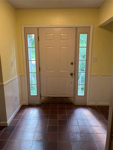2624 Bluffwood Circle, Iowa City, IA 52245