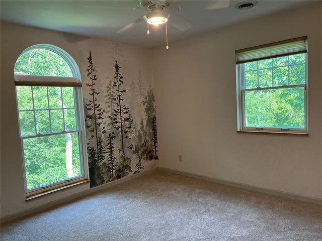 2624 Bluffwood Circle, Iowa City, IA 52245