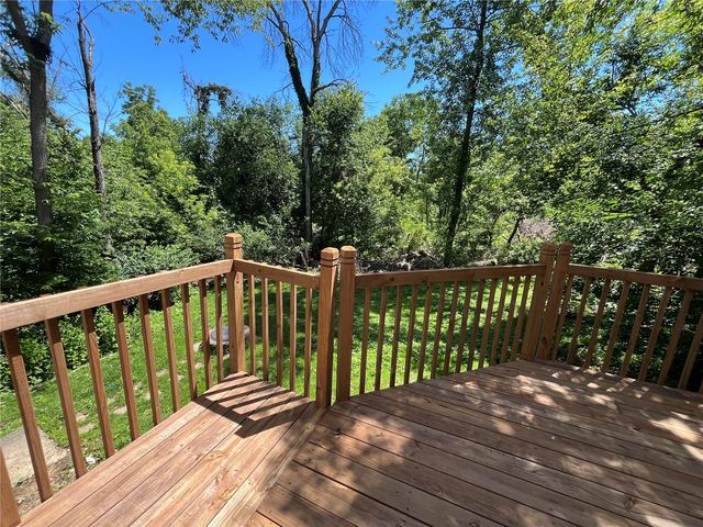 2624 Bluffwood Circle, Iowa City, IA 52245