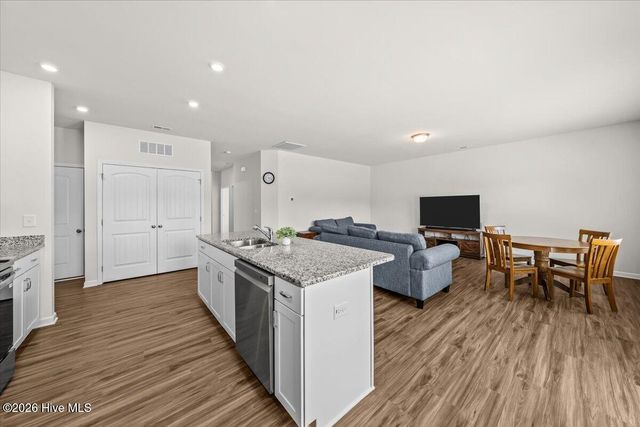 4915 Pioneer Drive, Sanford, NC 27330