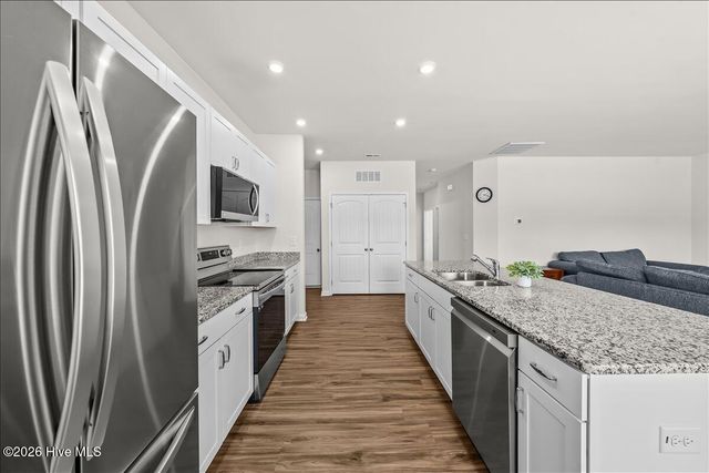 4915 Pioneer Drive, Sanford, NC 27330