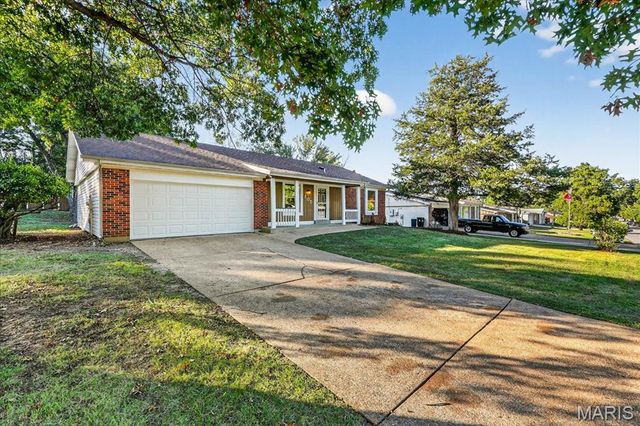 505 Forest Run Drive, Eureka, MO 63025
