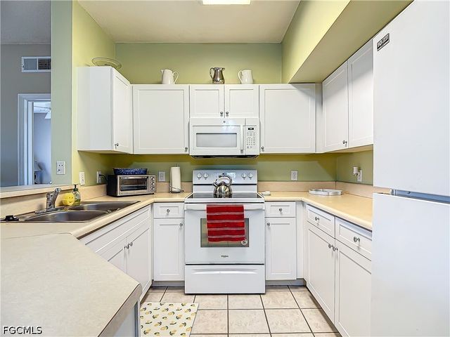 15625 Ocean Walk CIR S 208, Fort Myers, FL 33908