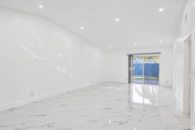 4736 NW 5th Avenue, Deerfield Beach, FL 33064