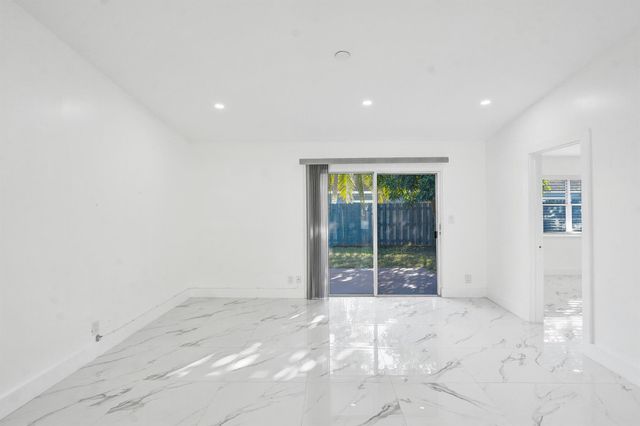 4736 NW 5th Avenue, Deerfield Beach, FL 33064