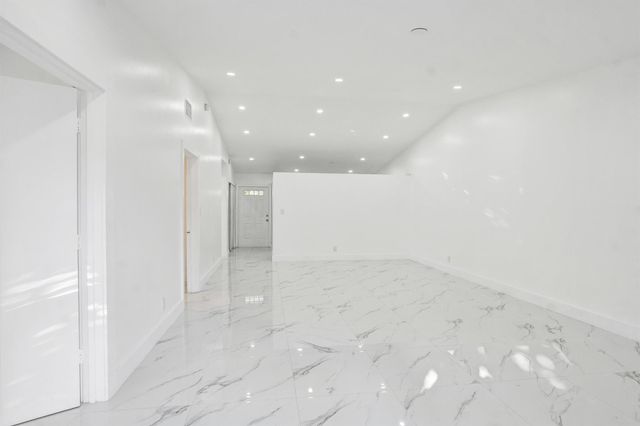 4736 NW 5th Avenue, Deerfield Beach, FL 33064