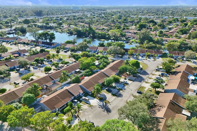 4736 NW 5th Avenue, Deerfield Beach, FL 33064