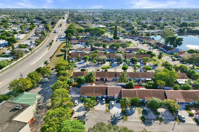 4736 NW 5th Avenue, Deerfield Beach, FL 33064