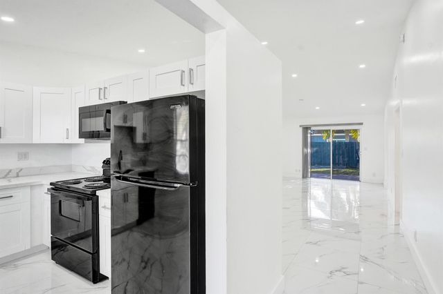 4736 NW 5th Avenue, Deerfield Beach, FL 33064