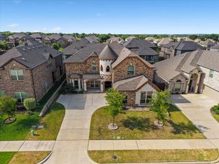 118 Red Pine Drive, Red Oak, TX 75154
