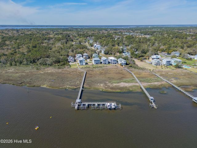 913 Salt Spray Lane, Wilmington, NC 28409