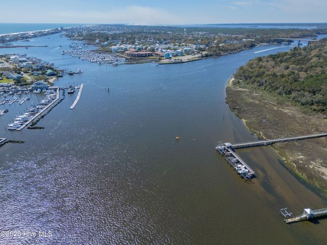 913 Salt Spray Lane, Wilmington, NC 28409