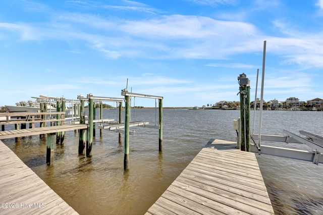 913 Salt Spray Lane, Wilmington, NC 28409