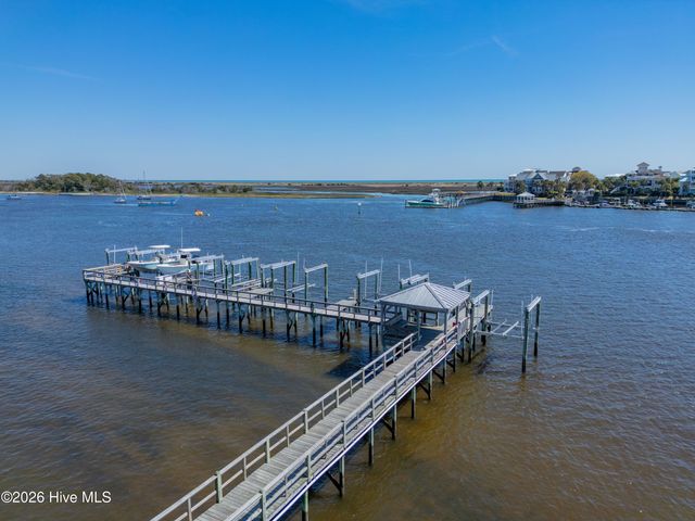 913 Salt Spray Lane, Wilmington, NC 28409