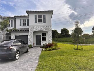 4616 NW 120th Way, Coral Springs, FL 33076