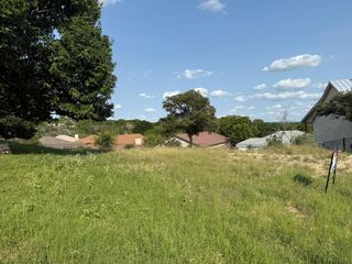 2005 N Cordoba Ave # 37, Kerrville, TX 78028