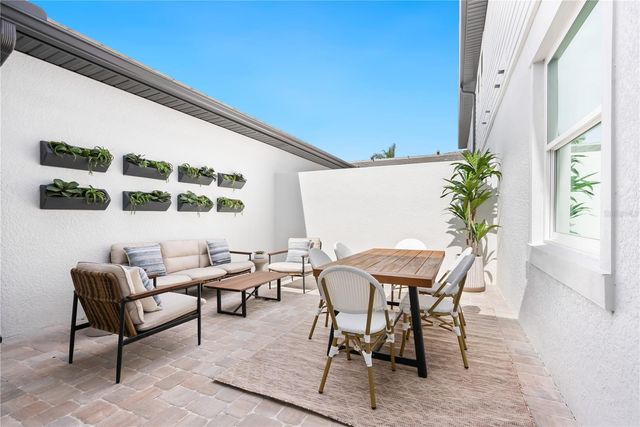 17812 BROADLEAF LOOP, Venice, FL 34293