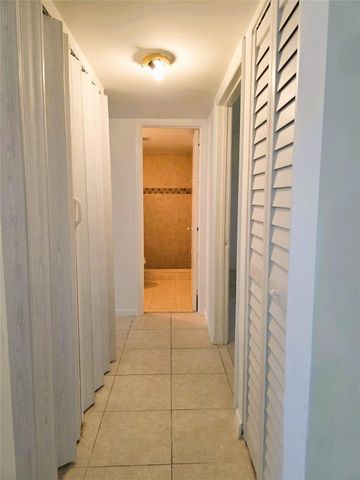 7173 Orange Drive 120, Davie, FL 33314