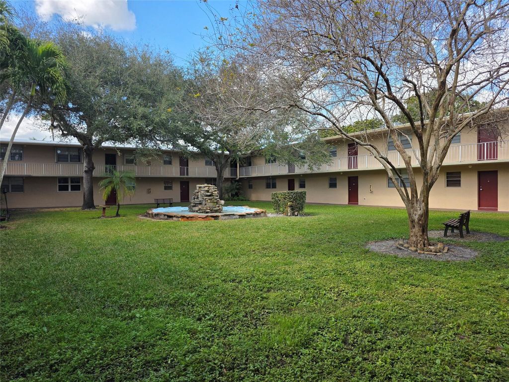 7173 Orange Drive 120, Davie, FL 33314
