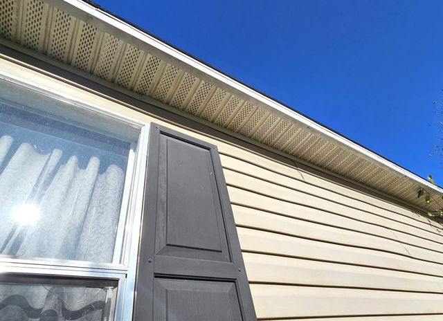 106 W Union Street, Eagle Lake, TX 77434