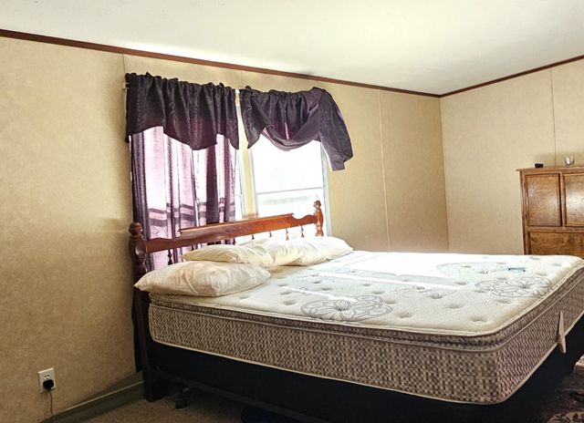 106 W Union Street, Eagle Lake, TX 77434