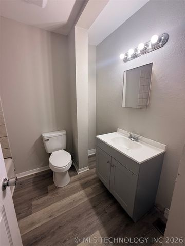 1914 N Lewis Place, Tulsa, OK 74110