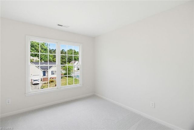 1 Top Ridge Court, Greensboro, NC 27407