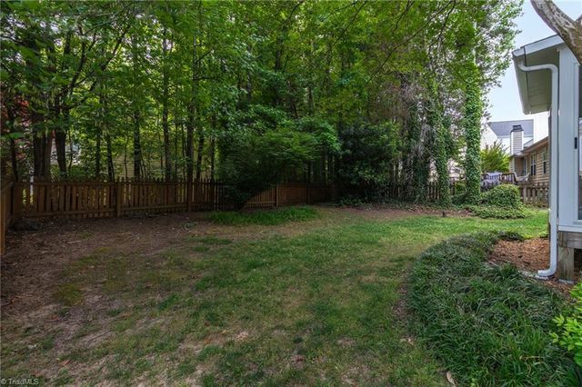 1 Top Ridge Court, Greensboro, NC 27407