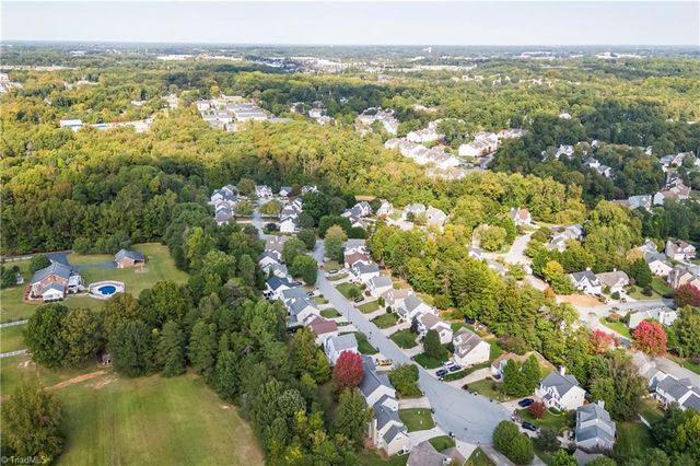 1 Top Ridge Court, Greensboro, NC 27407