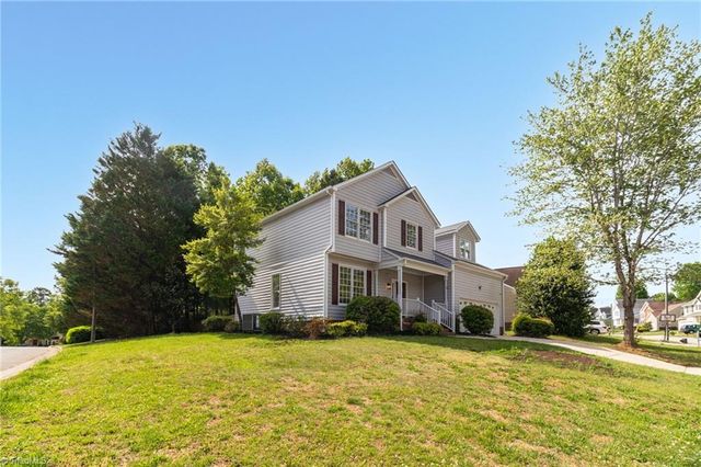 1 Top Ridge Court, Greensboro, NC 27407