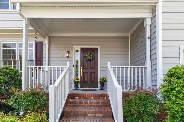 1 Top Ridge Court, Greensboro, NC 27407