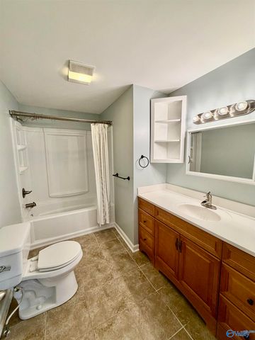 232 Main Street, Moulton, AL 35650