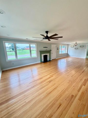 232 Main Street, Moulton, AL 35650
