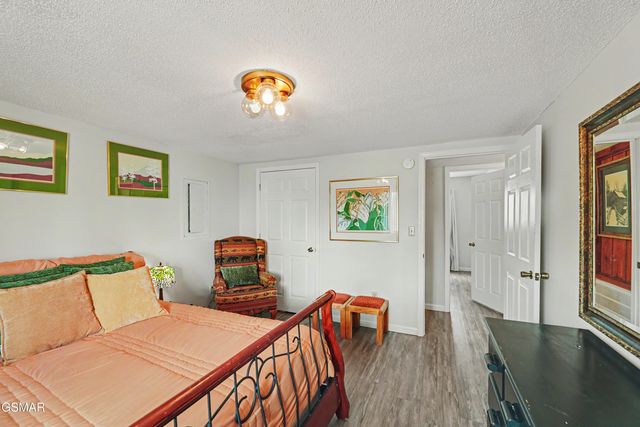 1030 Fox Tail Trail, Gatlinburg, TN 37738