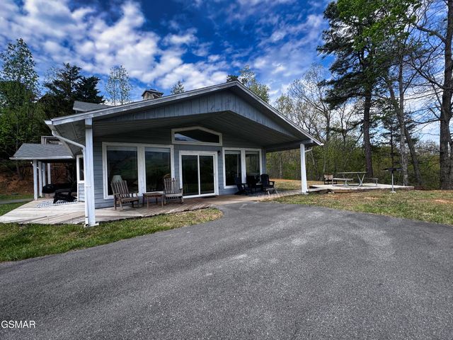 1030 Fox Tail Trail, Gatlinburg, TN 37738