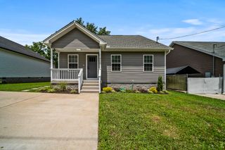 909 17th Ave, E, Springfield, TN 37172