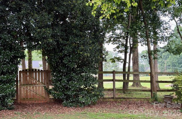 4123 Fairway Downs Court, Charlotte, NC 28277