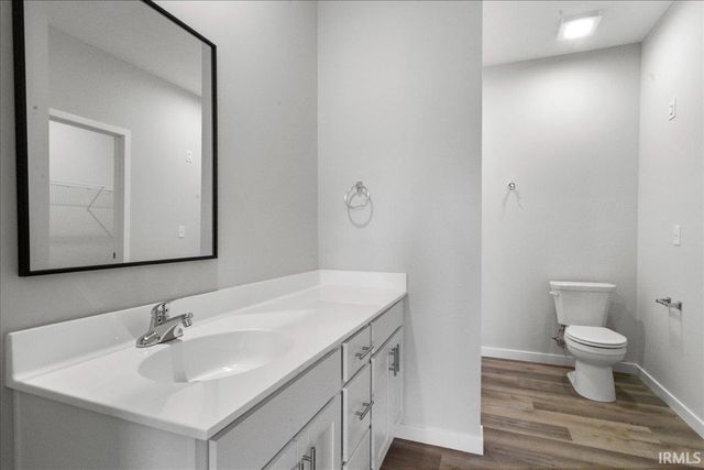 5670 Hillside Trail, Newburgh, IN 47630