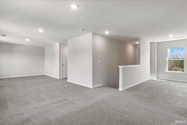 5670 Hillside Trail, Newburgh, IN 47630