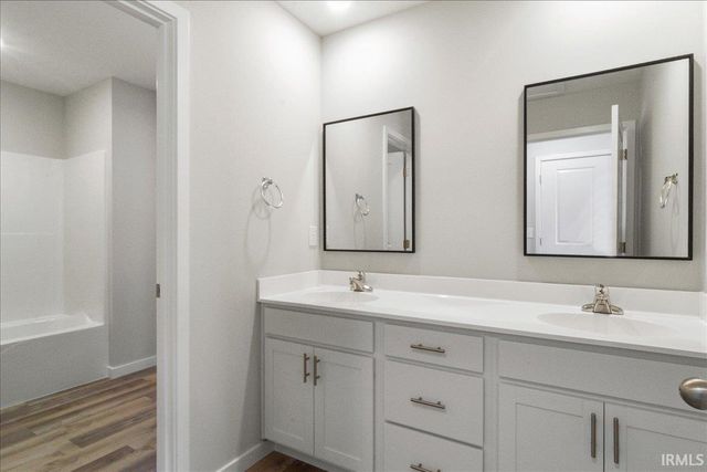 5670 Hillside Trail, Newburgh, IN 47630