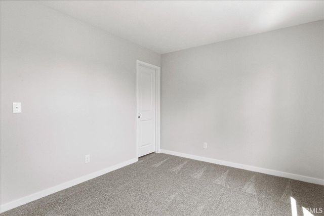 5670 Hillside Trail, Newburgh, IN 47630